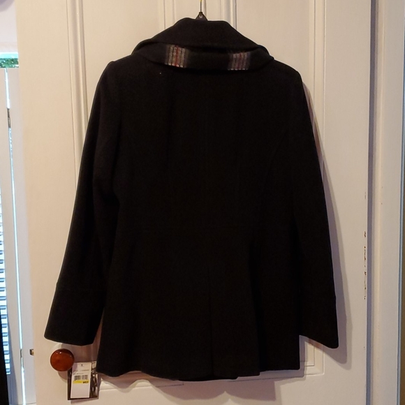 Women's Black Peacoat - Picture 2 of 2